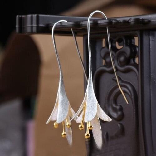 Fashion Plant Lily Flower Drop Earrings for Women Chic Jewelry Two-tone Metal Gold Silver Color Wedding Earrings