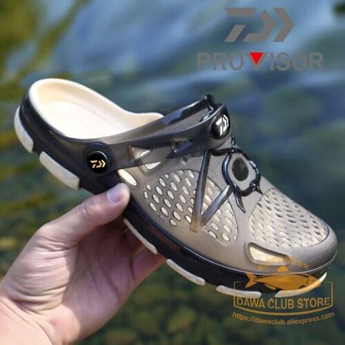 2020 New DAWA Fishing Sandals Summer Leisure Hole Shoes Outdoor Mountaineering Beach Half Slippers Daiwa Men Non-slip Slippers