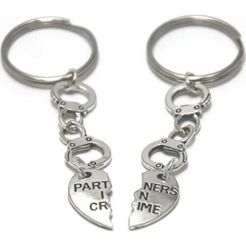 Partners in Crime Keychain Vintage Set Broken Heart Couple Best Friends Friendship Key Ring For Keys Bag Key Chain BFF Jewelry