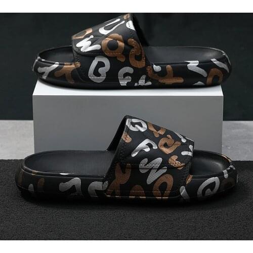New Summer Mens Flip Flops Male Alphabet Non-slip Slippers Sandals Shoes Woman Graffiti Outdoor Thick Beach Slides Ladies Shoes