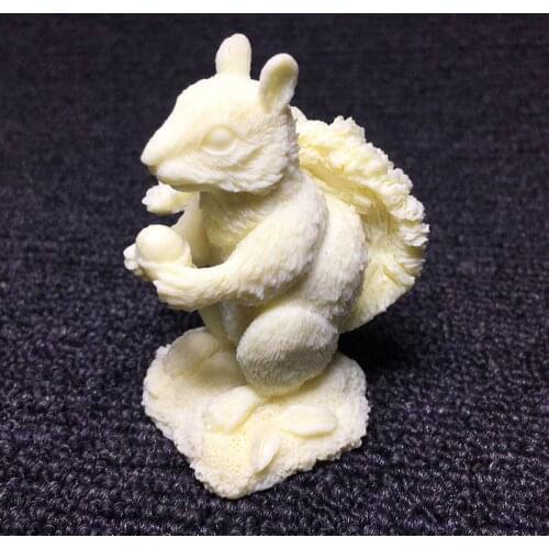 New cute little squirrel decorative ornaments Modern art hand-carved Home living room bedroom decoration animal squirrel statue