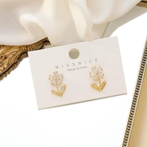 2020 New Korean Trendy Rhinestone Lovely Zircon Fresh Flower Stud Earrings For Women Gold Color Metal Party Pendiente