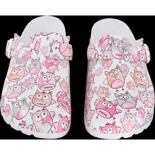 Nurse Slippers Female Flat Operating Room Surgery Shoes Soft Insole Bottom Outdoor Garden Shoes Summer Beach Shoes Slippers