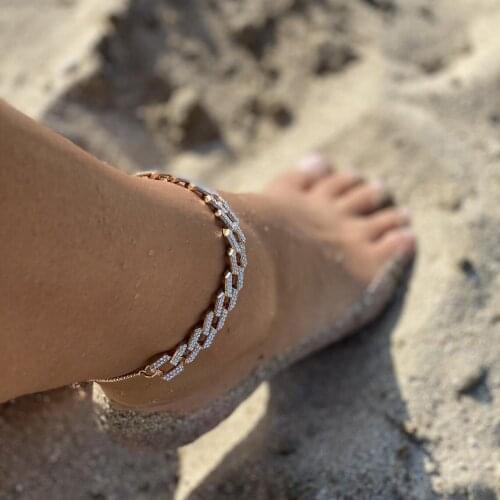 Crukiss White Bracelets