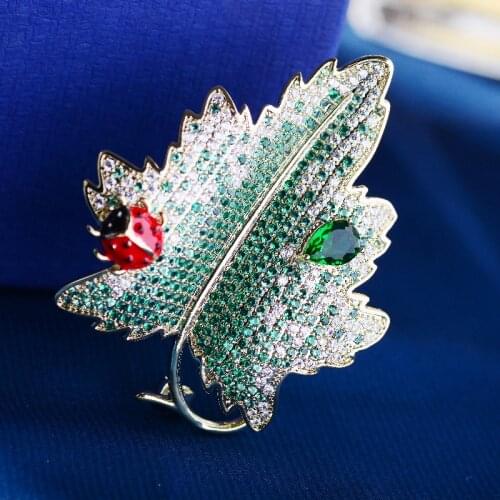 New Leaf Brooches for Women Zircons Korean Luxury Creative Ladybug Brooch Pin Crystal Jewelry Coat Corsage Accessories female