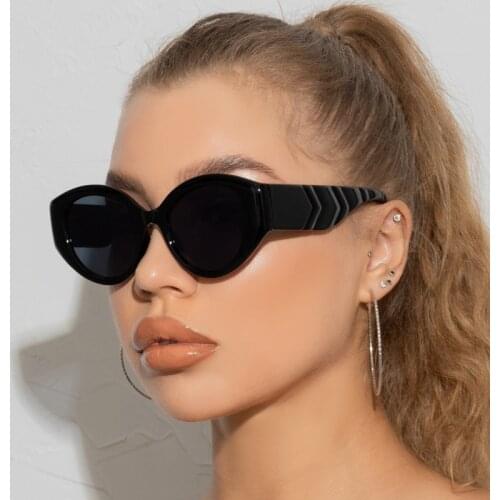 Luxury Brand Cat Eye Sunglasses Women Fashion Black Retro Sun Glasses Vintage Lady Summer Style Sunglasses Female Famous UV400