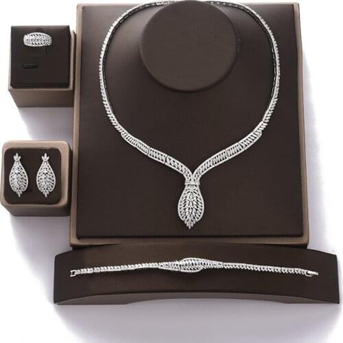 Jewelry Set HADIYANA Elegant Waterdrop Deaign Elegant Necklace Earrings Ring And Bracelet Set Zirconia CN1266 Conjunto de joyas