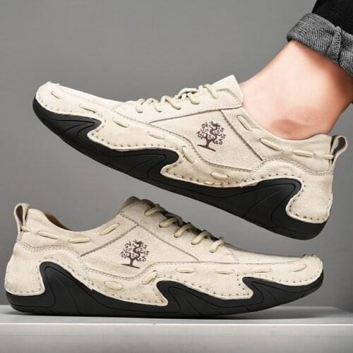 Hot Sale Men Loafers Shoes Soft Genuine Leather Moccasins Plus Size Fashion Octopus Sole Driving Shoes Casual Business Sneakers