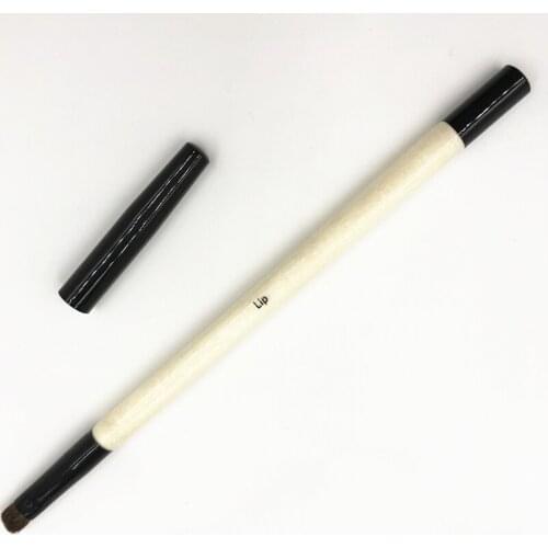 Professional BB Series Natural Horse Hair Cosmetic Lip Brush with Cover Clean for Travel Lipstick Lip Gloss Brush