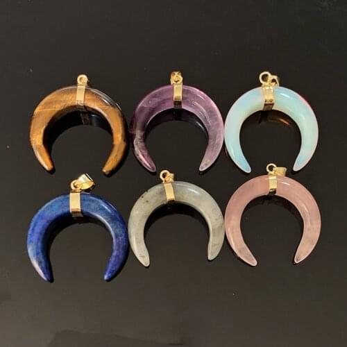 Reiki Natural Stone Pendant Crescent Moon Pink Quartz Amethysts Lapis Labradorite Opal Purple Crystal Pendant for Women Jewelry