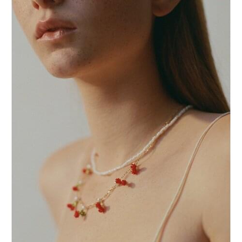 Short Multi-Layer Pearl Clavicle Necklace Hand-Woven Cherry Necklace
