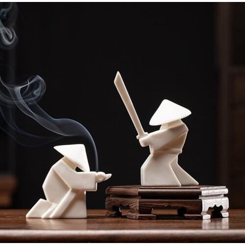 Swordsman Chivalrous Expert Ceramic Samurai Knight Statue Home Decoration Incense Stick Burner Holder High Quality Gift Zen