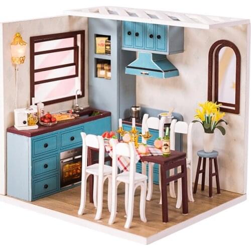 LIANYUN DIY Dollhouse Wooden DollHouses Miniature Doll House Toys for Children Birthday Gift