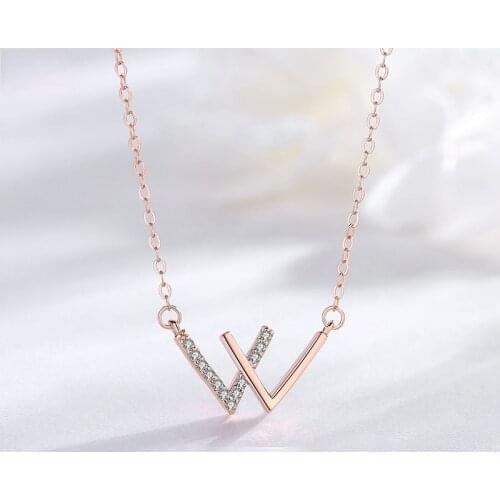 BAC41 S925 Sterling Silver Creative W Letter Necklace Womens Double V Clavicle Chain Simple Zircon Pendant Fashion Gift Jewelry