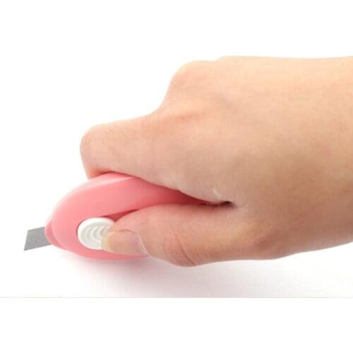1pcs cute cartoon mini Utility knife small paper cutter file knife Office Supplies Cutting Tool
