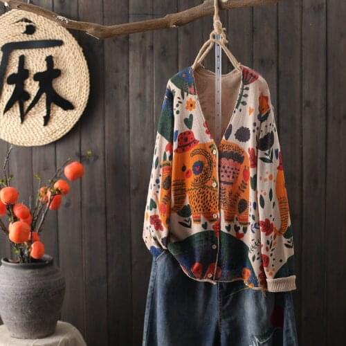 2020 autumn new retro printed v-neck knitted cardigan women loose plus size sweater coat