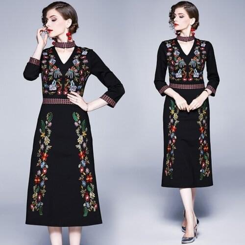 High Quality Women Flowers Luxury Embroidery Dress Festa Female Vintage Cocktail Party Robe Fashion V-neck Elegant Vestidos New