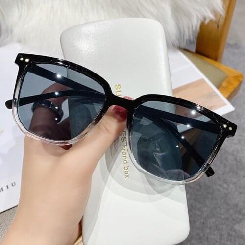 2021 Men Retro Black Luxury Sun Glasses Classic Vintage Square Sunglasses Women Polarized Sunglass Goggle Shades UV400