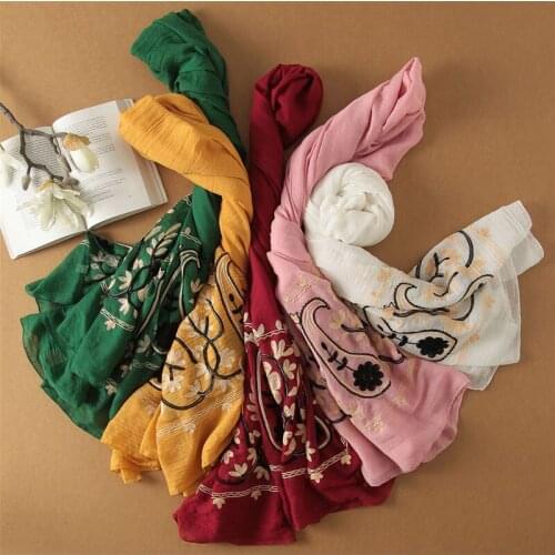 Echarpe femme fashion plain cotton paisley scarf,Stereo embroidery floral scarf,winter muffler head wrap,high quality cape shawl
