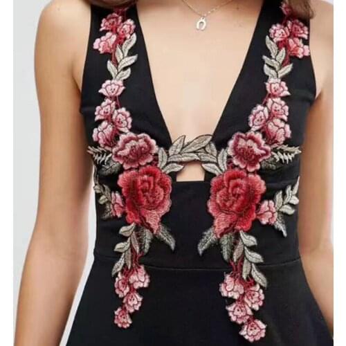 2Pcs/Set Fabric Sticker Patch Resplendent Flower Red Rose Blossom Applique Embroidery Patch Fabric Sticker Sew-on NL127