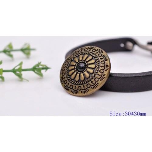 10pcs 30X30mm Antique Brass Tribal BLACK Turquoise Bead Flower Leathercraft Belt Clothes Horse Saddles Conchos Button Screw