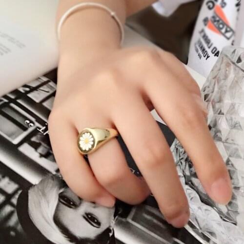 Classic Simplicity Gilded Open Daisy Rings for Women Full Wild Nature Garland Best Birthday Gift Girlfriend Flower Ring Female