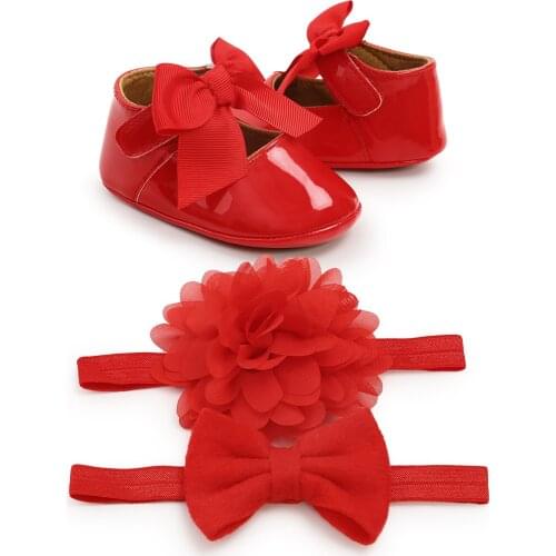 Butterfly Pu soft soled walking shoes with 2 hairpins