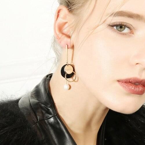 Dara Round Geometric Earrings for Women Fall Winter 2021 Trendy