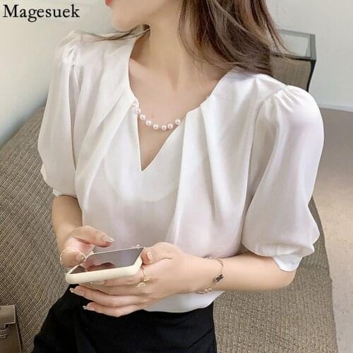 Summer Korean Fashion Chiffon Shirts Elegant Loose Pearl V-neck Blouse Women 2021 Ladies Short Sleeve Slim Pleated Tops 15202