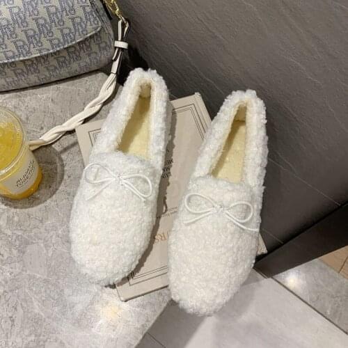 Chic Classics White Fluffy Flat Shoes Women Winter Warm Furry Flats Fashion Casual Comfortable Slip On Loafers 2020 New Slides