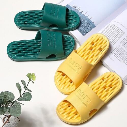 2020 Summer Non-slip Bathroom Slippers Women Hollow Water Leak Quick Dry Shoes Home Comfortable Soft Couple Bath Slippers 36-44