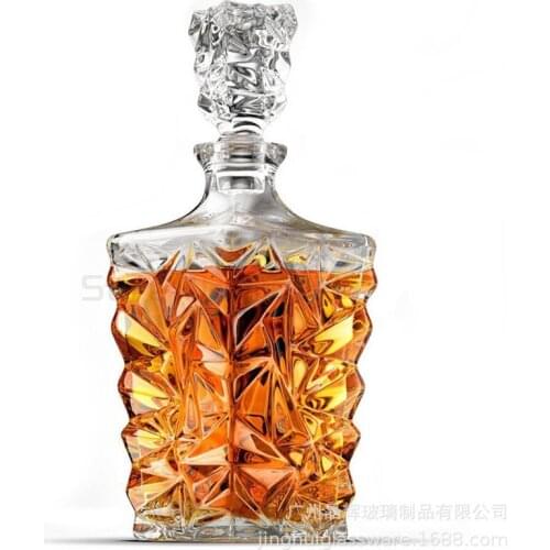 Hot sales of high-end creative crystal glass whisky decanter wine bottles for home use
