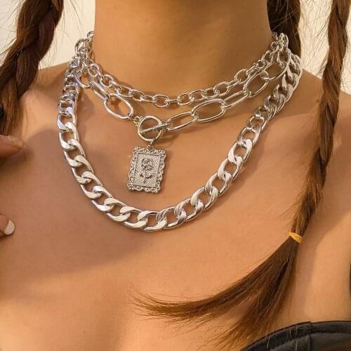 Trendy hip-hop gold-plated thick chain womens rose flower pendant necklace metal long chain clavicle chain jewelry 2021 new