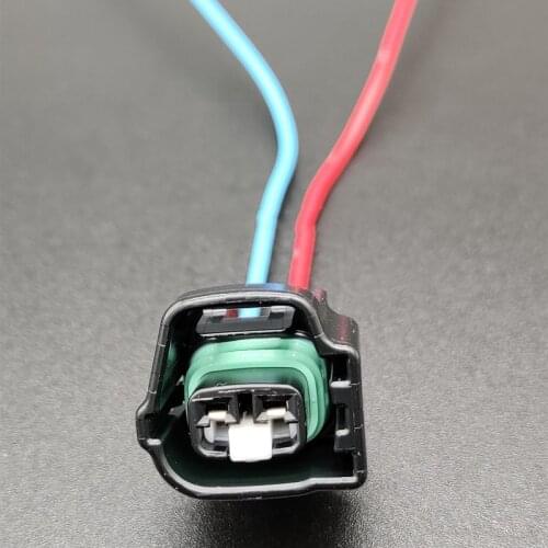 Original quality 2pin automobile gearbox / reversing lamp waterproof harness plug for Toyota 90980-11070