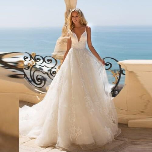 Hot Sale Graceful A Line Lace Backless Wedding Gowns for Bride Plunge V Neckline Sleeveless Bridal Wedding Dresses Appliqued