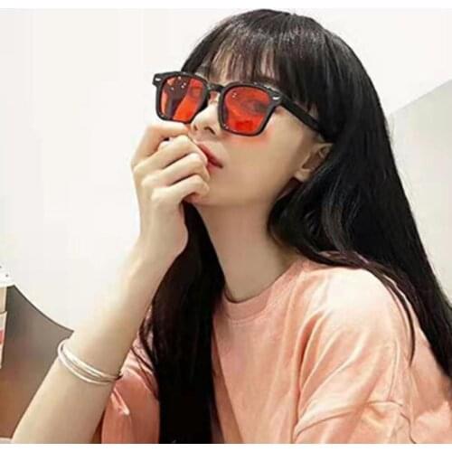 New Retro Square Sunglasses Korean Mens Simple Small Frame Fashion Ocean Sunglasses Fashion Ladies Must-Have UV400 Zonnebril