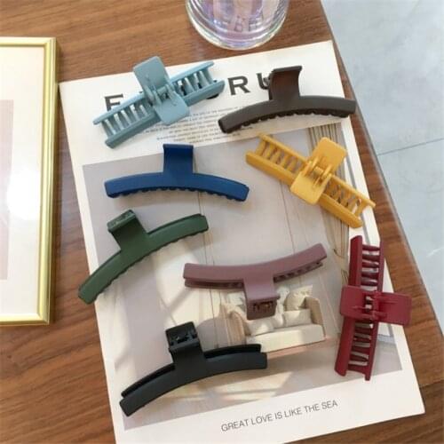 Korean Solid Big Hair Claws Acrylic Hairpins Elegant Headwear for Women Girls Accessories One-Line Grabbing Clip Simple