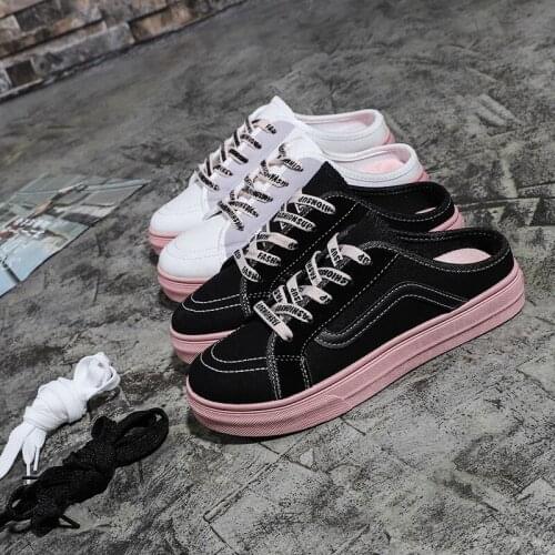 Slippers without heels women 2020 summer new Korean version of ulzzang canvas shoes flat white shoes half slippers