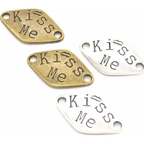 8pcs/Lot Kiss Me Letter Charms Pendants For DIY Jewelry Making