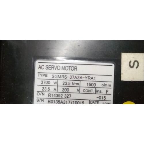 Used in good condition motor for SGMRS-37A2A-YRA1