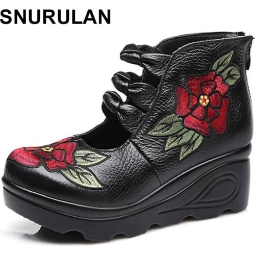 SNURULAN 2021 Women Flower sandals Shoes Slope Casual Leather Shoes Fashion Embroidered Ladies Vintage Waterproof Platform Shoes