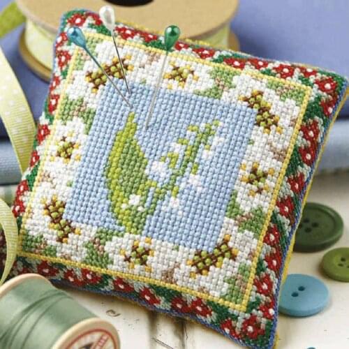 18CT Cross Stitch Pin Neddle Cushion 28 Biscornu Needlework DIY Kit Embroidery Set Counted Cross-Stitching Pincushion