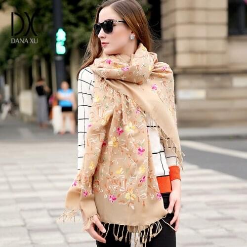 Winter luxury Brand Plaid Cashmere Scarf Women Oversized Blanket Scarf Wrap Warm Wool Scarf Women Pashmina Shawls and Scarves