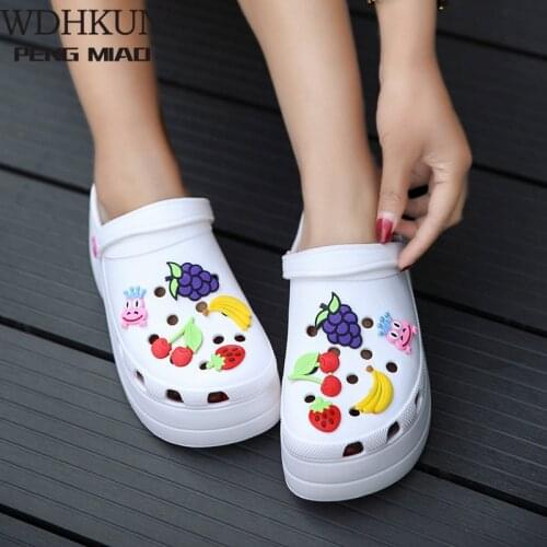 Summer Women Croc Clogs Platform Garden Sandals Cartoon Fruit Slippers Slip On For Girl Beach Shoes Fashion Slides Outdoor