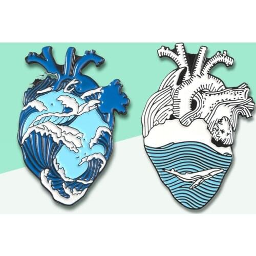 Ukiyo Painting Ocean Wave Pins Cardiac Anatomical Heart Badge Fresh Artistic Brooch Backpack Denim Clothes Accessories Jewelry
