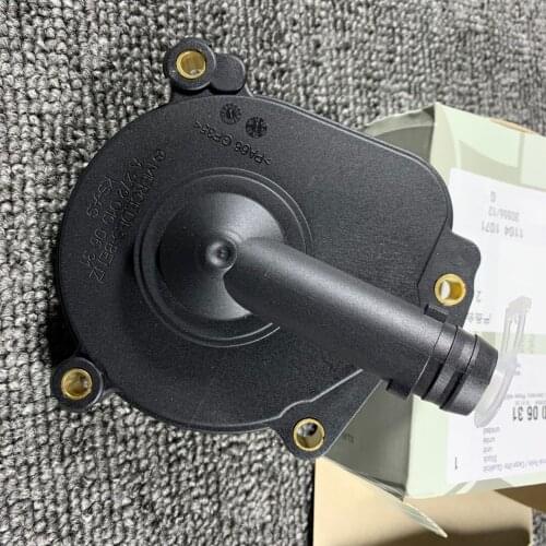 For Mercedes-Benz E280 E300 engine waste gas valve GLK300 E260 S300 S350 oil gas separator cover