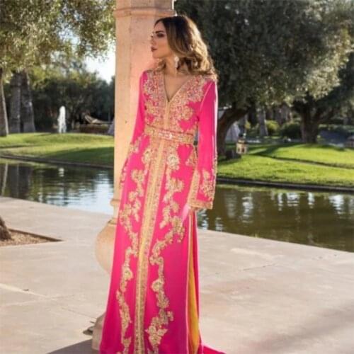 Elegant Fuchsia Beaded Muslim Long Evening Dresses Stunning Dubai Moroccan Kaftan Dresses Long Sleeves Applique Prom Party Gown