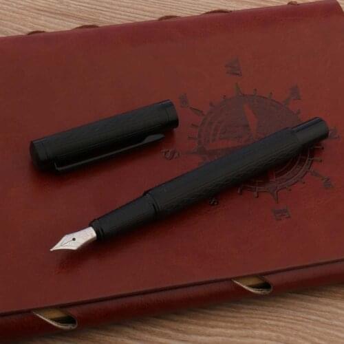 Luxury quality Metal 02 Fountain Pen Frosted matte black ink pen Twist Stationery Office school supplies