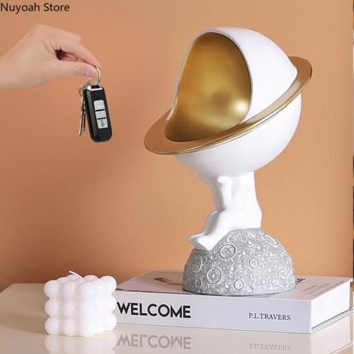 Creative Astronaut Storage Ornaments Nordic Astronaut Candy Storage Box Abstract Art Home Living Room Decoration Accessories