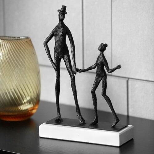 MODERN ABSTRACT TWO METAL FIGURES HOLD HANDS IN HATS FIGURINE ORNAMENT DECOR ART HOME FURNISHING DECORATION MARBLE CRAFTS GIFT
